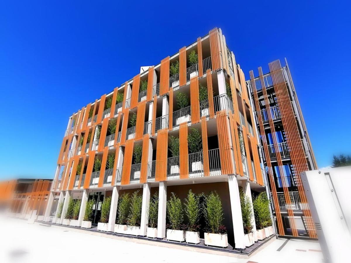 Hotel Xbusiness โนลา ภายนอก รูปภาพ